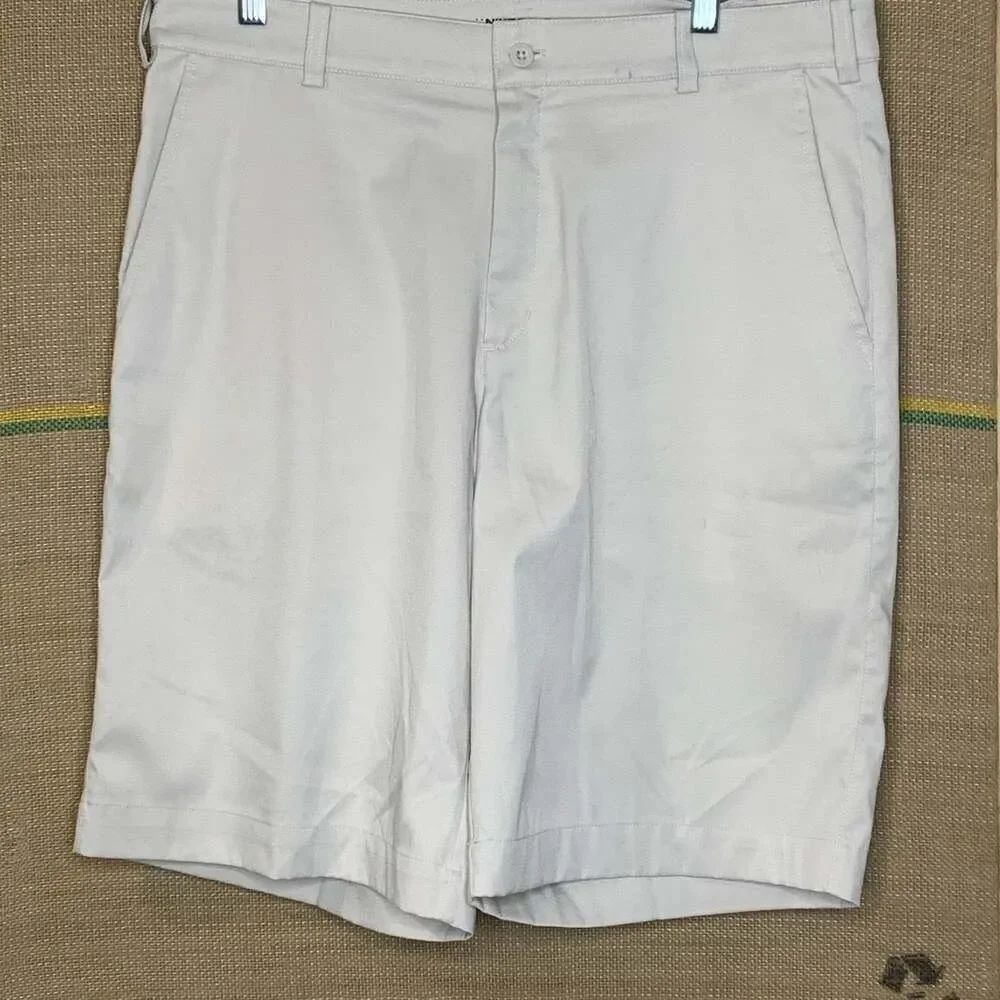 Nike Golf Tour Performance Dri-FIT Flat Front Shorts  Men's Size 34